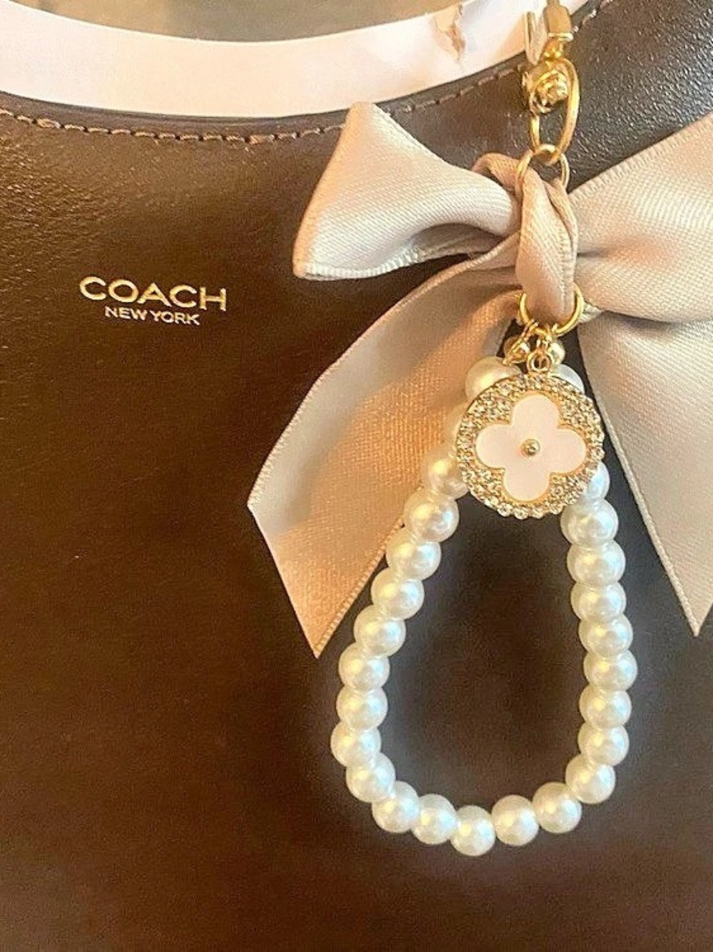 Bag charm -Bow and pearl Charm in tan